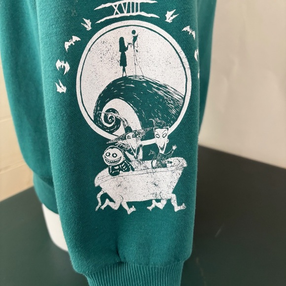 Disney The Nightmare Before Christmas The Moon Crewneck Graphic Sweater XL (832) - Picture 6 of 12